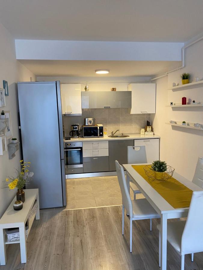 Harmony Apartment ซินายา ภายนอก รูปภาพ