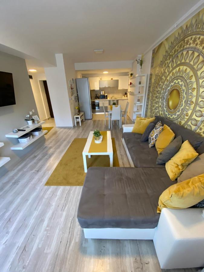 Harmony Apartment ซินายา ภายนอก รูปภาพ